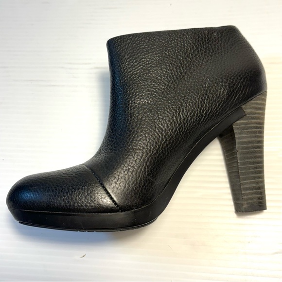 Tsubo Tayla Black Leather Booties 9 - Picture 8 of 12